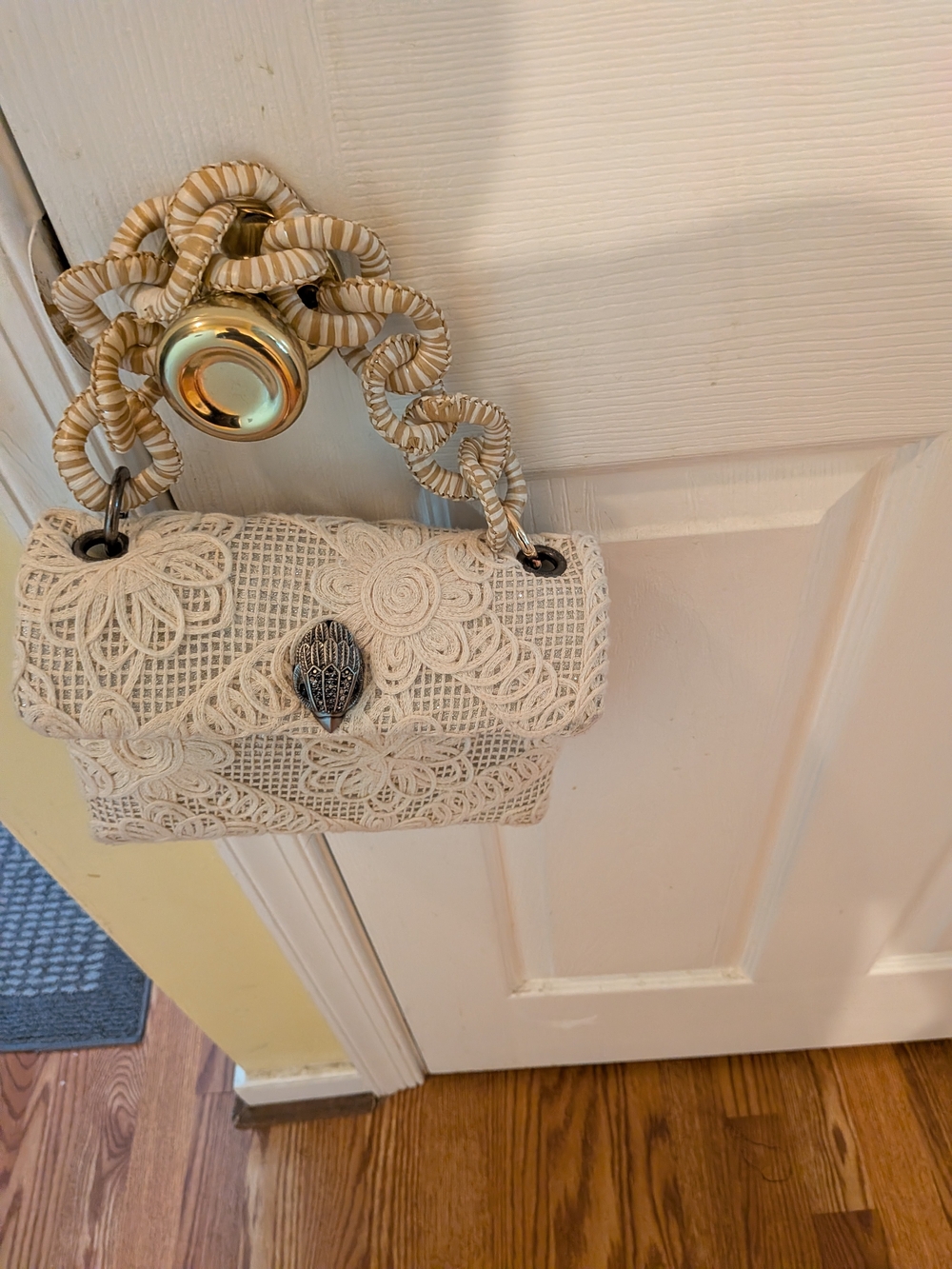 Kurt Geiger Women's Cream Lace Shoulder Bag with Decorative Clasp